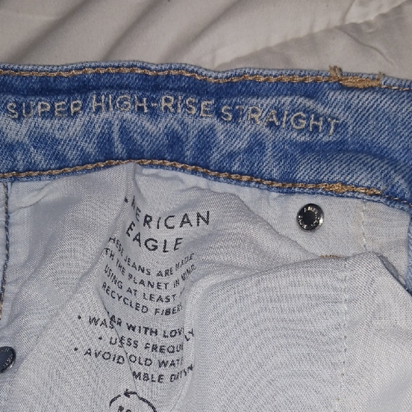 American Eagle Outfitters Super High Rise Straight Jeans - Light Blue | Size 10 - Picture 4 of 6